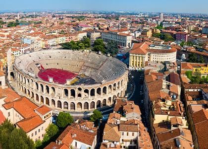Veduta dall'alto dell'Arena di Verona
